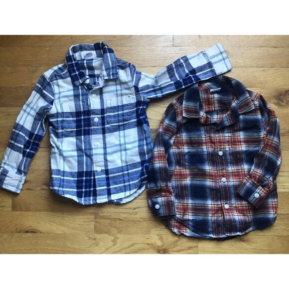 Gap Size 2T Flannel Bundle - Picture 6 of 6